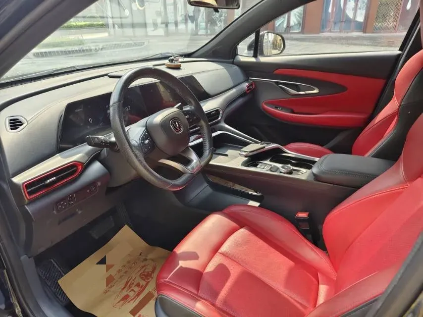 2020 ChangAn UNI-T 1.5T 180HP L4 7DCT,autocango,china used car exporter,china ev exporter,chinese used car exporter,chinese used ev exporter