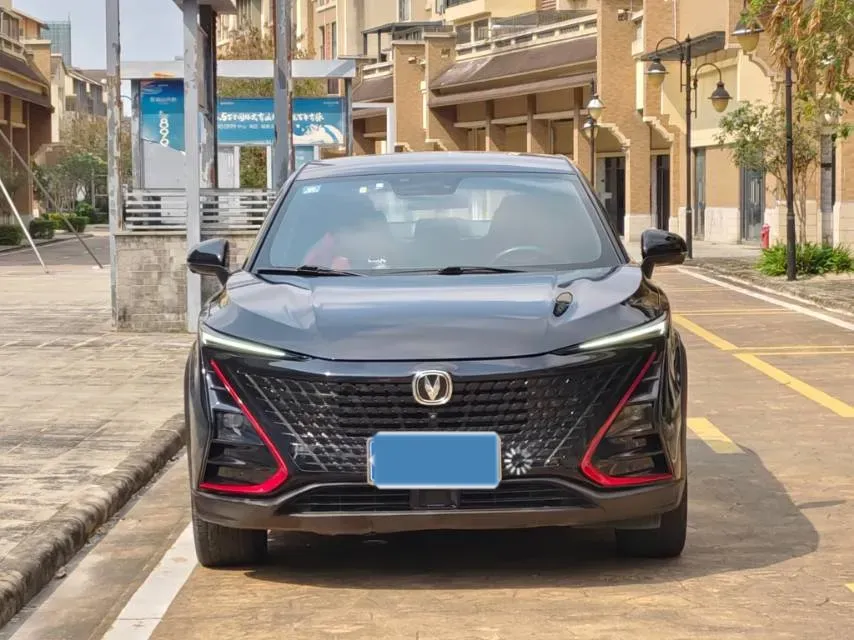 2020 ChangAn UNI-T 1.5T 180HP L4 7DCT,autocango,china used car exporter,china ev exporter,chinese used car exporter,chinese used ev exporter