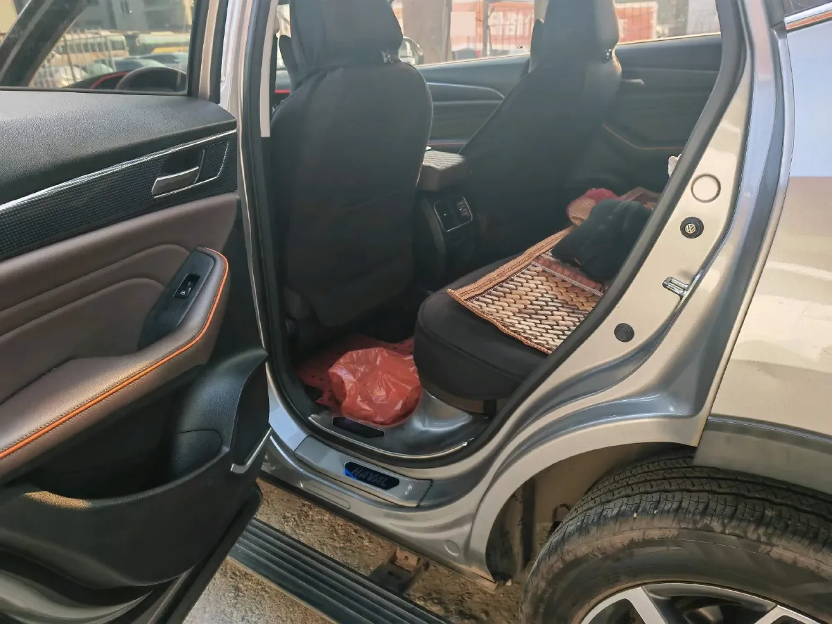 2020 Haval F7 1.5T 169HP L4 7DCT,autocango,china used car exporter,china ev exporter,chinese used car exporter,chinese used ev exporter