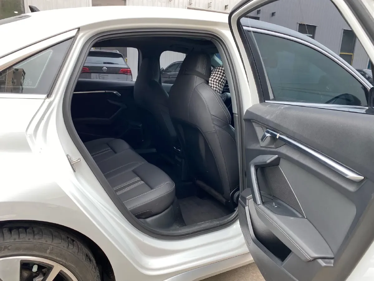 2022 Audi A3 1.4T 150HP L4 7DCT,autocango,china used car exporter,china ev exporter,chinese used car exporter,chinese used ev exporter