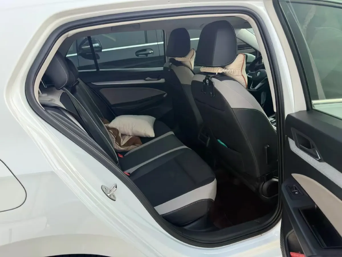 2021 Volkswagen Golf 1.4T 150HP L4 7DCT,autocango,china used car exporter,china ev exporter,chinese used car exporter,chinese used ev exporter