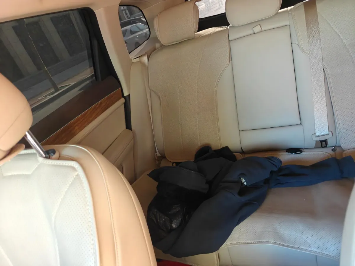 2024 AITO AITO M7 1.5T 152HP L4 REEV 40KWH,autocango,china used car exporter,china ev exporter,chinese used car exporter,chinese used ev exporter