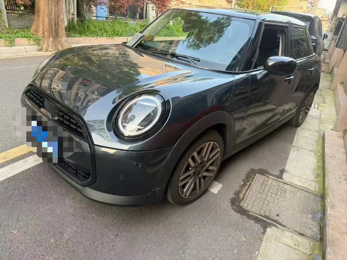 2025 MINI MINI 1.5T 156HP L3 7DCT,autocango,china used car exporter,china ev exporter,chinese used car exporter,chinese used ev exporter