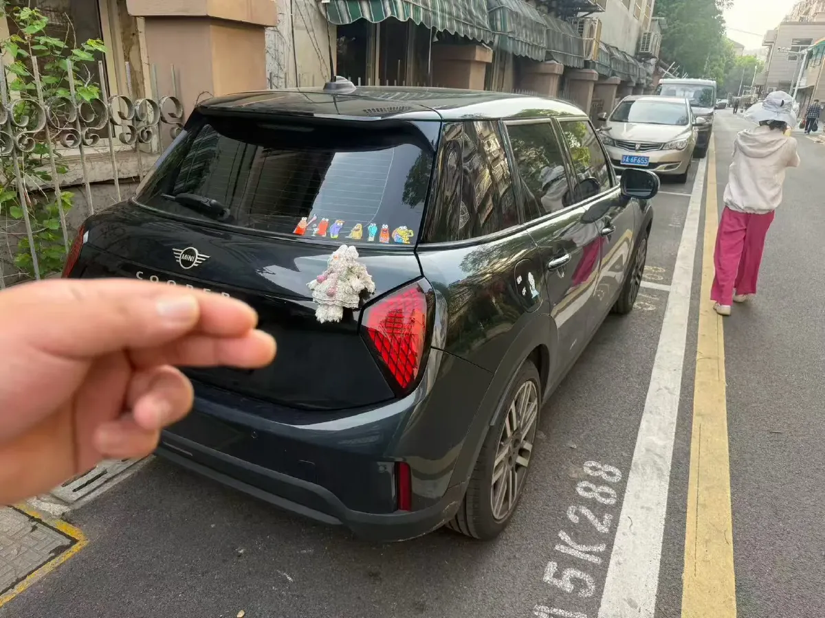 2025 MINI MINI 1.5T 156HP L3 7DCT,autocango,china used car exporter,china ev exporter,chinese used car exporter,chinese used ev exporter