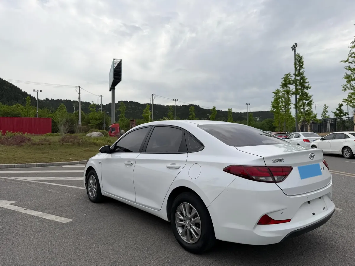 2020 Hyundai Celesta 1.6L 123HP L4 6AT,autocango,china used car exporter,china ev exporter,chinese used car exporter,chinese used ev exporter