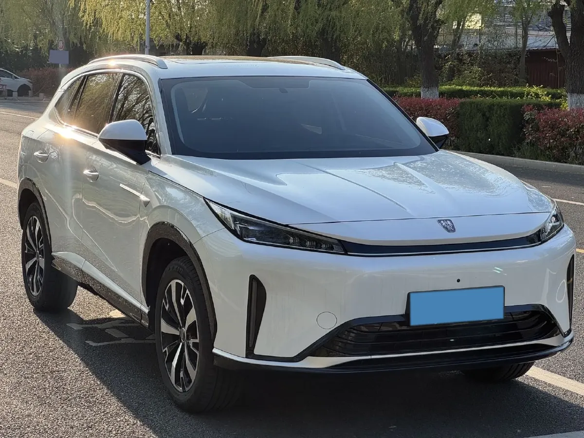 2024 Roewe D5X DMH 1.5T 150HP L4 2DHT PHEV 21.4KWH,autocango,china used car exporter,china ev exporter,chinese used car exporter,chinese used ev exporter