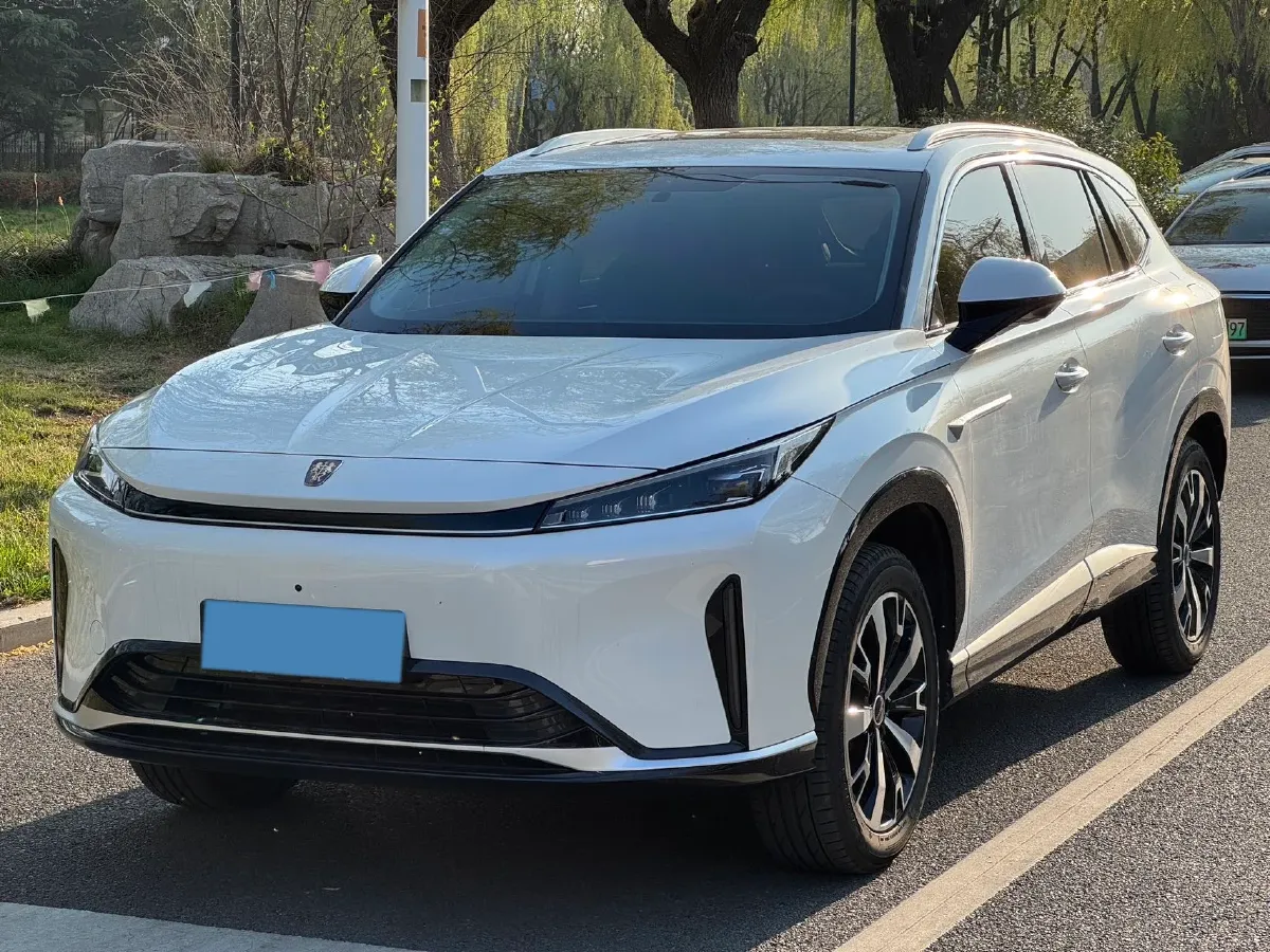 2024 Roewe D5X DMH 1.5T 150HP L4 2DHT PHEV 21.4KWH,autocango,china used car exporter,china ev exporter,chinese used car exporter,chinese used ev exporter