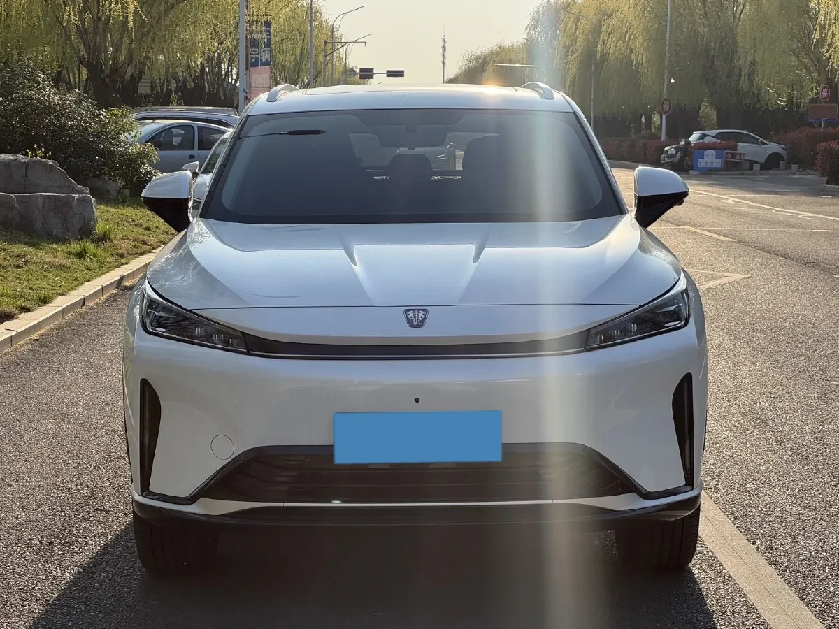 2024 Roewe D5X DMH 1.5T 150HP L4 2DHT PHEV 21.4KWH,autocango,china used car exporter,china ev exporter,chinese used car exporter,chinese used ev exporter