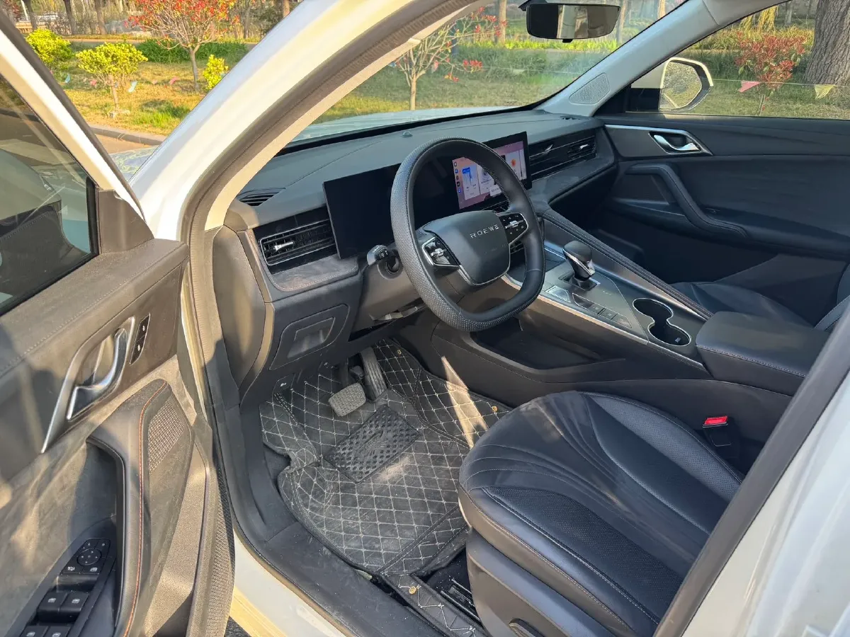 2024 Roewe D5X DMH 1.5T 150HP L4 2DHT PHEV 21.4KWH,autocango,china used car exporter,china ev exporter,chinese used car exporter,chinese used ev exporter