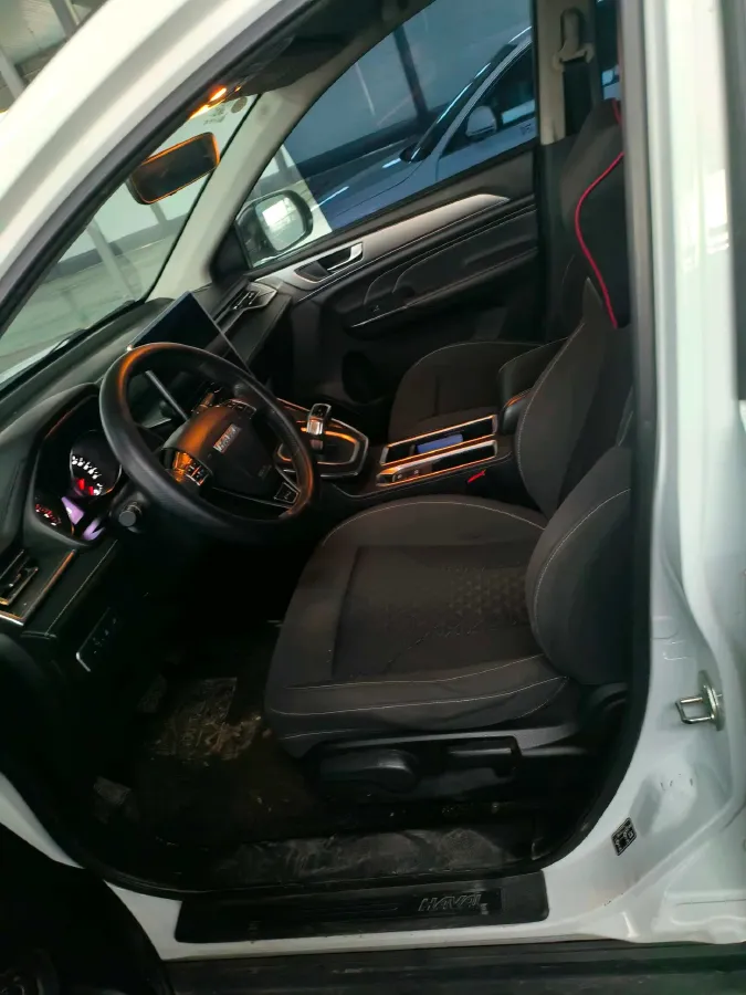 2021 Haval M6 1.5T 150HP L4 7DCT,autocango,china used car exporter,china ev exporter,chinese used car exporter,chinese used ev exporter