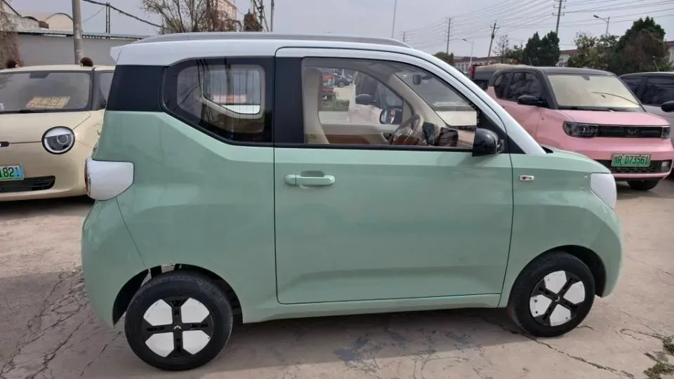 2024 WuLing HongGuang MINI EV BEV 17.3KWH,autocango,china used car exporter,china ev exporter,chinese used car exporter,chinese used ev exporter