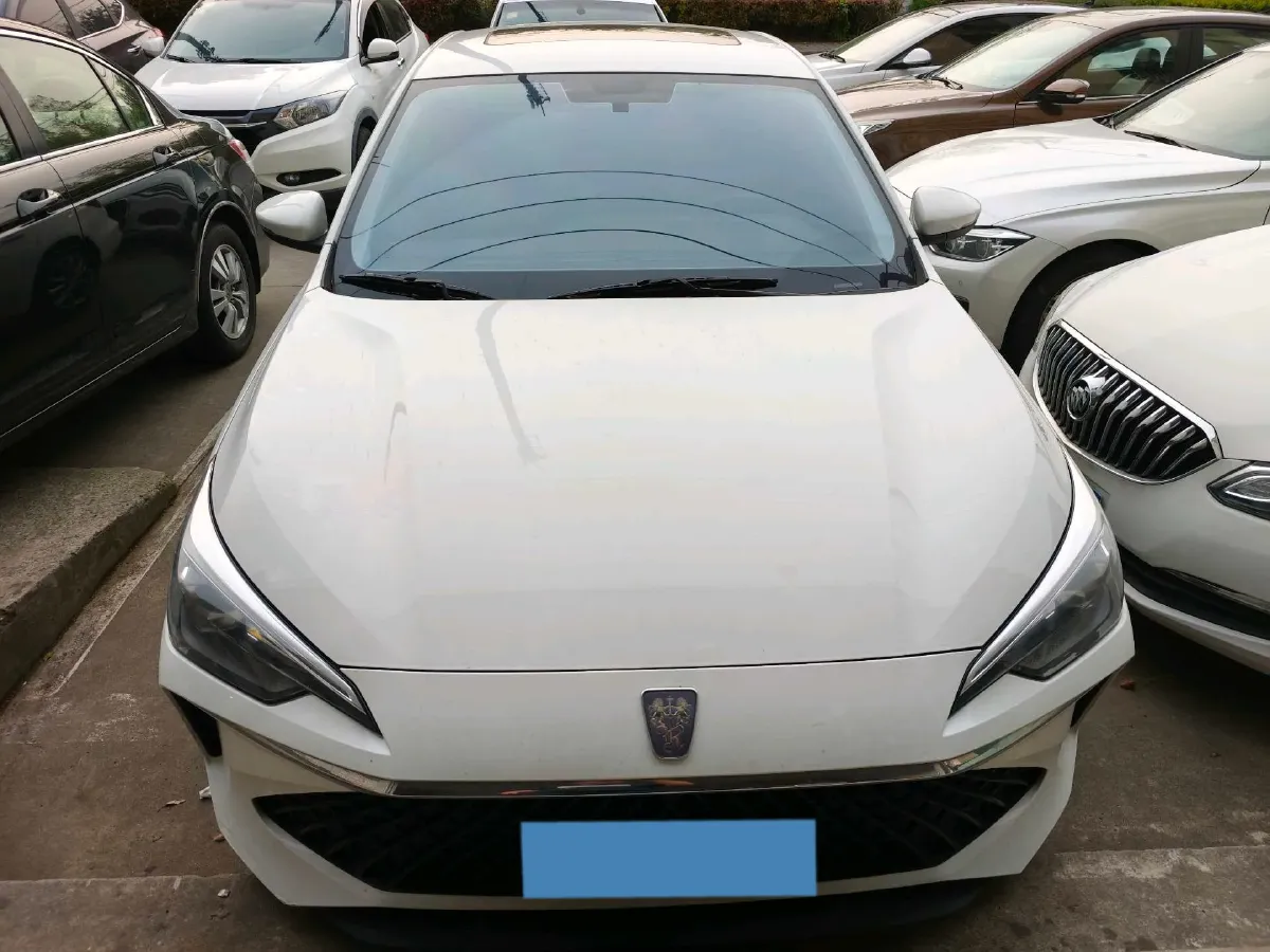 2026 Roewe i5 1.5L 129HP L4 CVT,autocango,china used car exporter,china ev exporter,chinese used car exporter,chinese used ev exporter