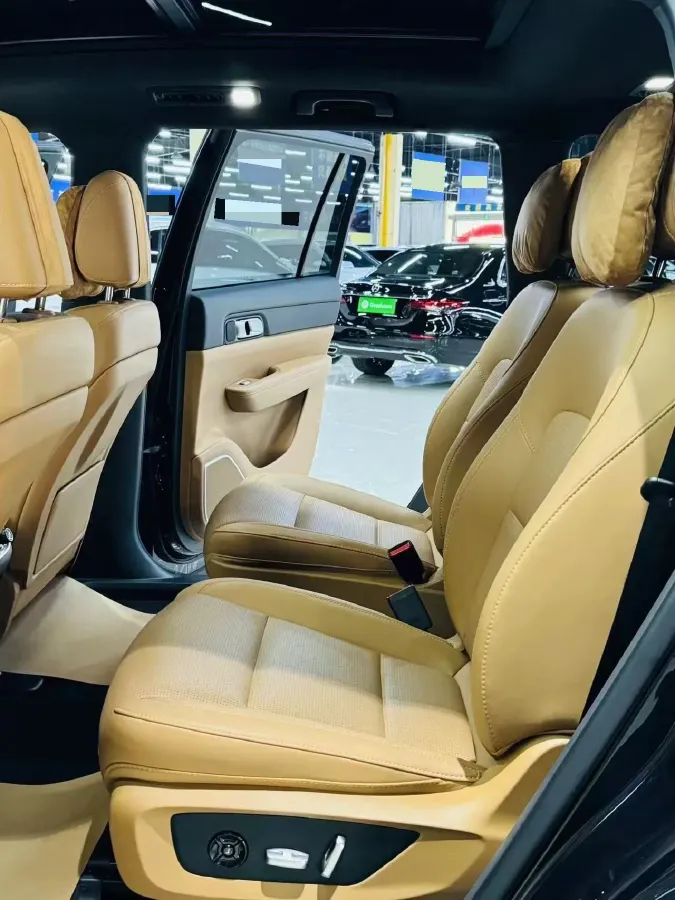 2021 Li ONE Range Extended 131HP REEV 40.5KWH,autocango,china used car exporter,china ev exporter,chinese used car exporter,chinese used ev exporter