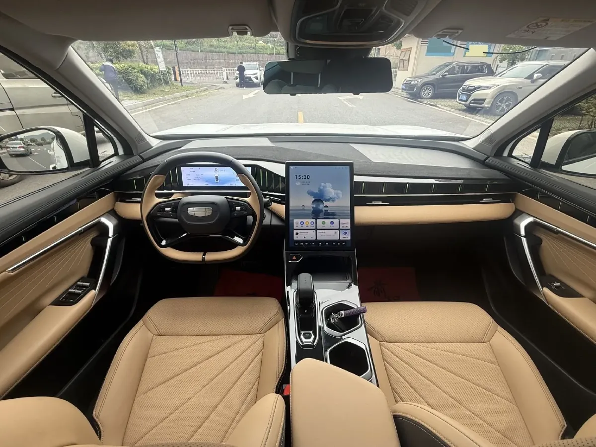 2023 Geely StarRay 1.5T 181HP L4 7DCT,autocango,china used car exporter,china ev exporter,chinese used car exporter,chinese used ev exporter