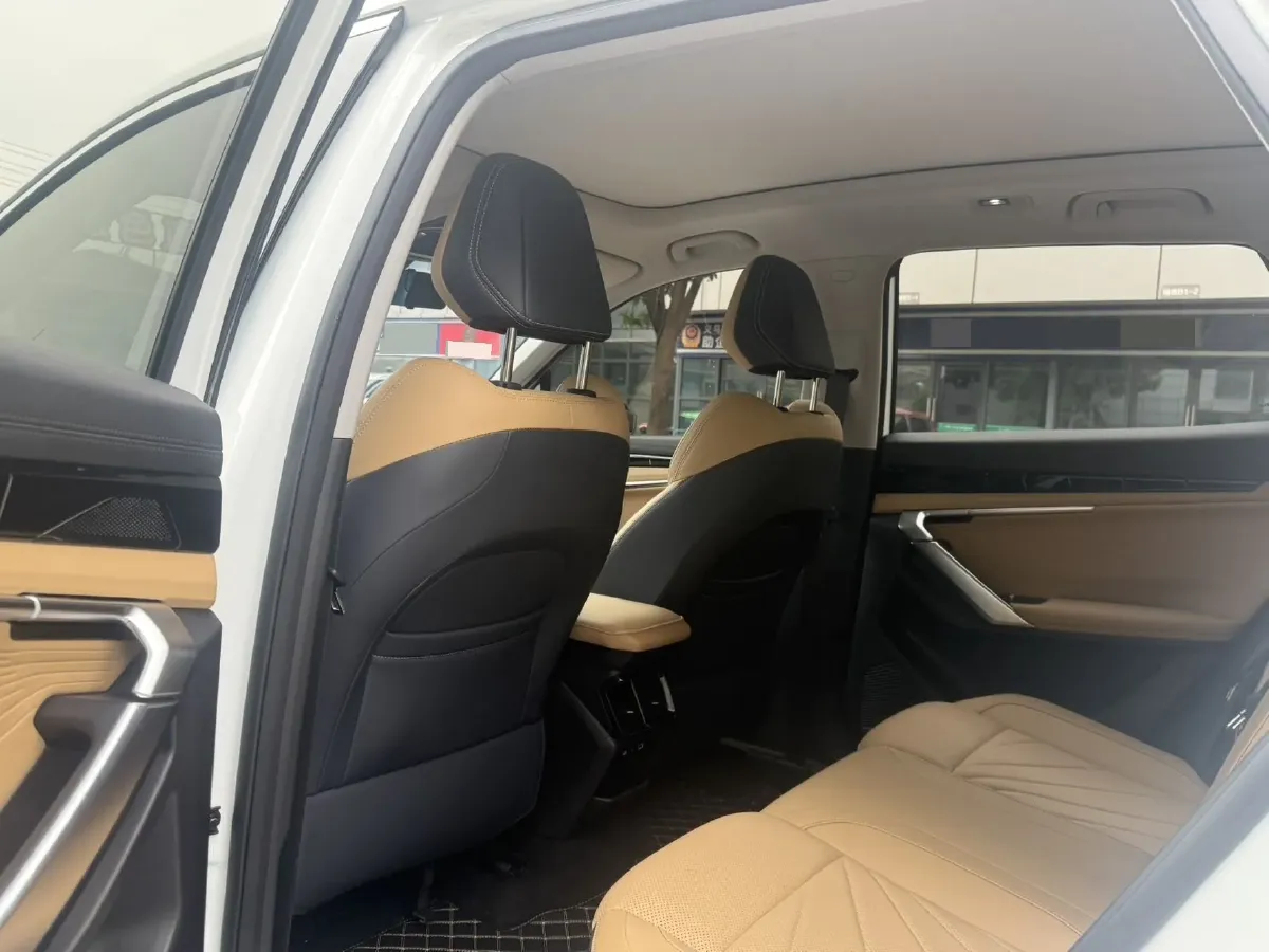 2023 Geely StarRay 1.5T 181HP L4 7DCT,autocango,china used car exporter,china ev exporter,chinese used car exporter,chinese used ev exporter