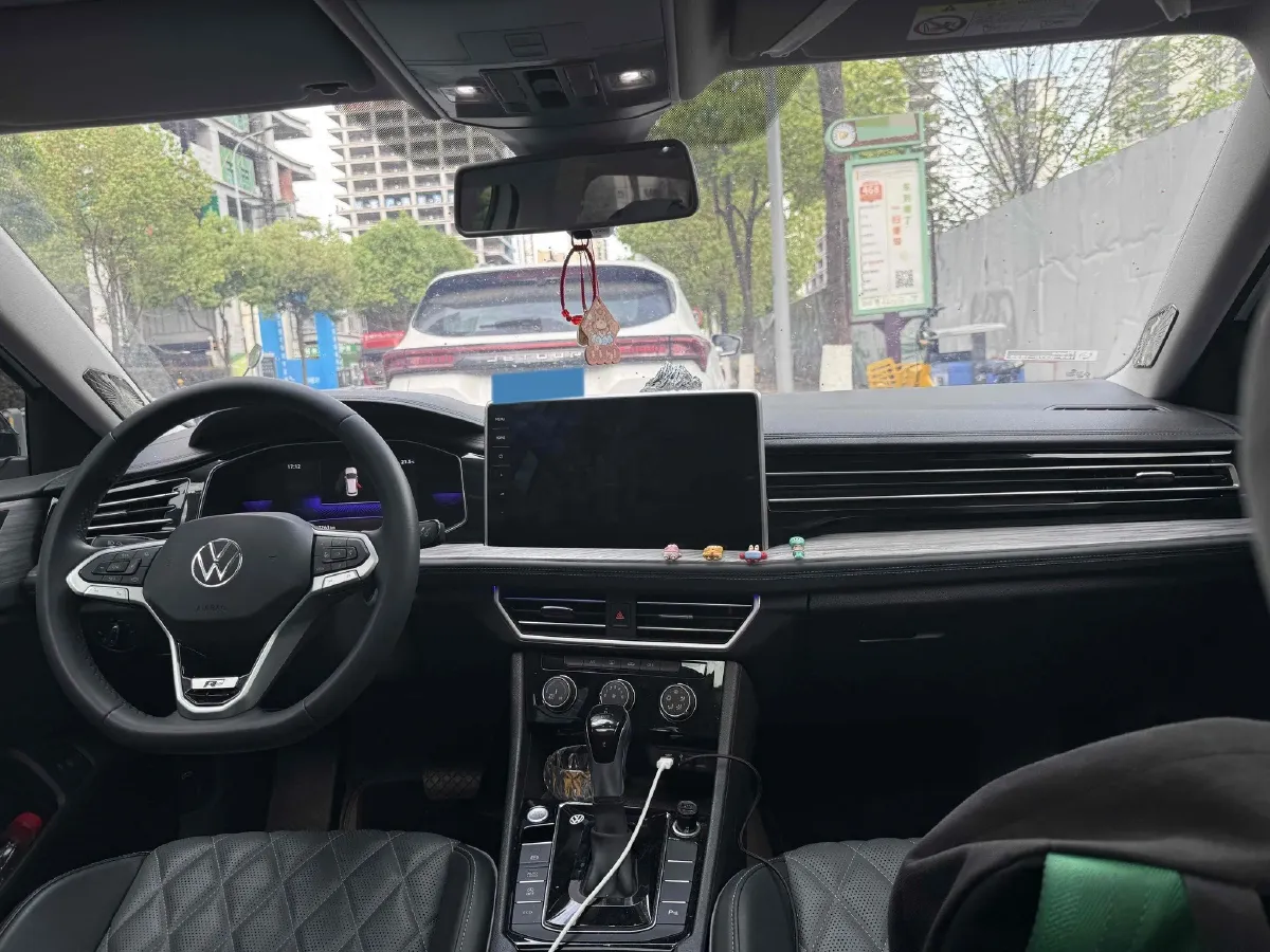 2024 Volkswagen Sagitar 1.5T 160HP L4 7DCT,autocango,china used car exporter,china ev exporter,chinese used car exporter,chinese used ev exporter