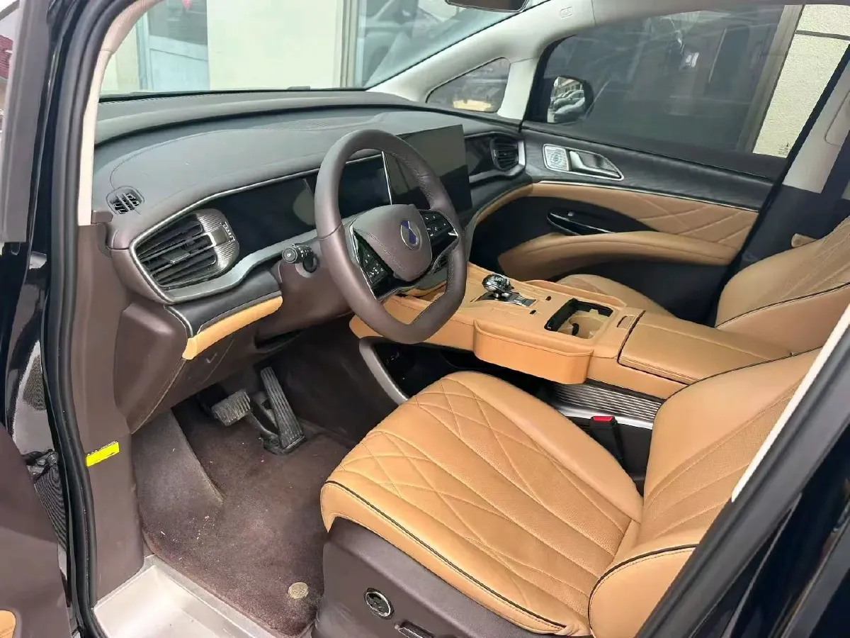 2024 Denza D9 1.5T 139HP L4 E-CVT PHEV 40KWH,autocango,china used car exporter,china ev exporter,chinese used car exporter,chinese used ev exporter