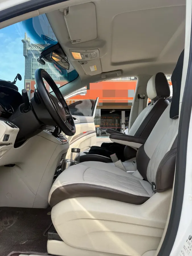 2023 Buick GL8 2.0T 237HP L4 9AT,autocango,china used car exporter,china ev exporter,chinese used car exporter,chinese used ev exporter