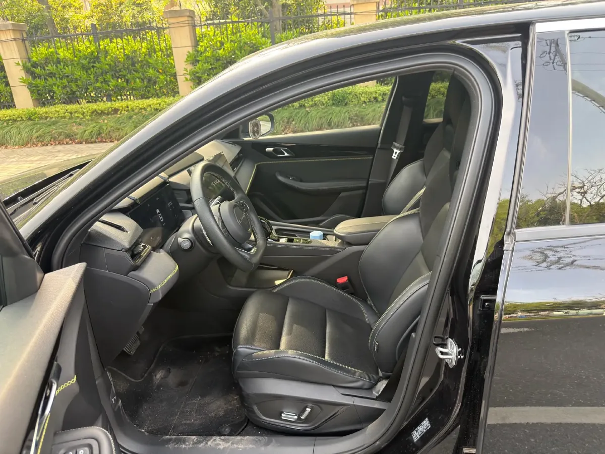 2023 MAXUS G50 1.5T 181HP L4 7DCT,autocango,china used car exporter,china ev exporter,chinese used car exporter,chinese used ev exporter