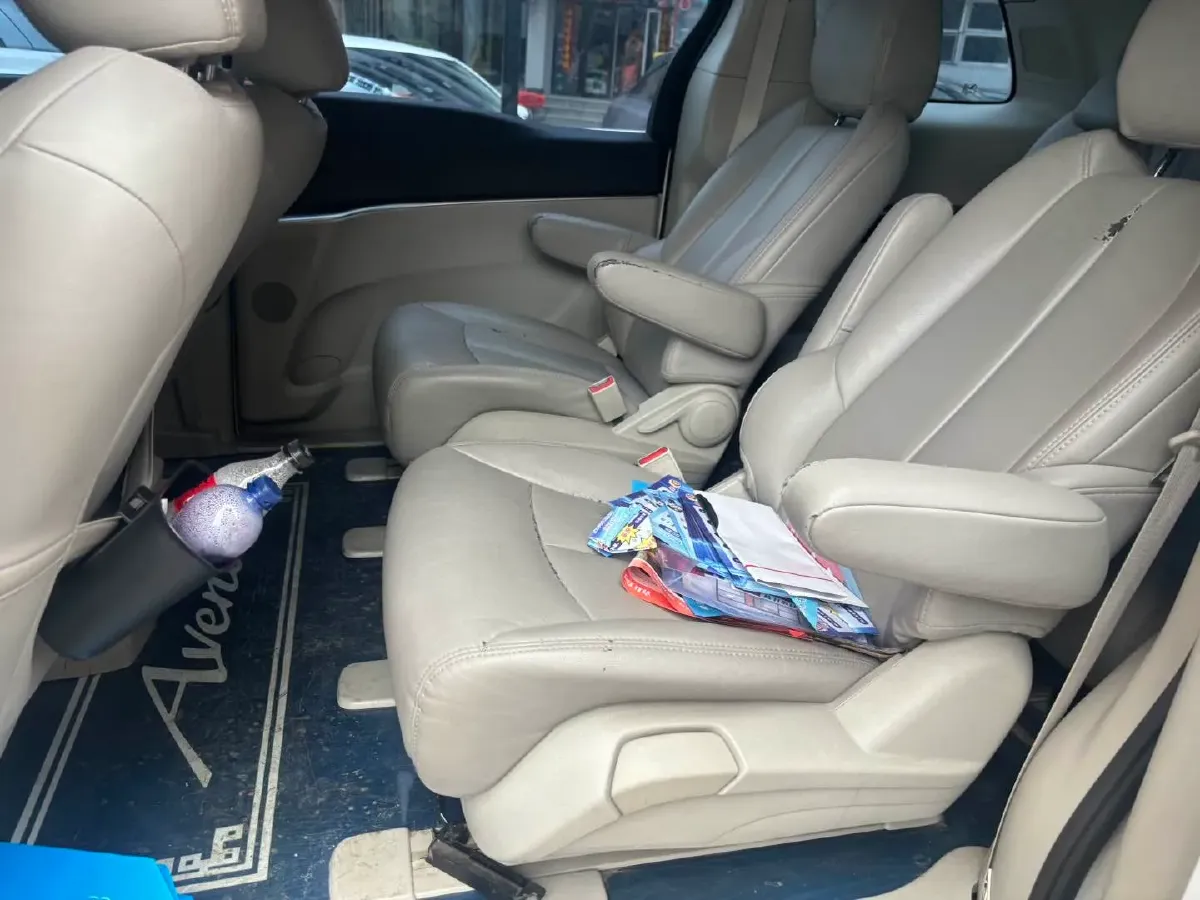 2021 Buick GL8 2.0T 237HP L4 9AT,autocango,china used car exporter,china ev exporter,chinese used car exporter,chinese used ev exporter