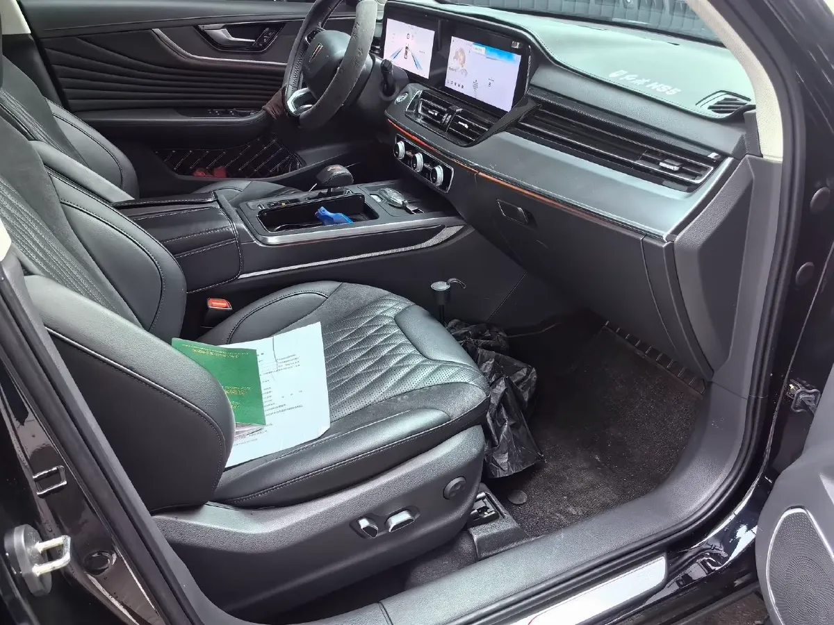 2023 HongQi HS5 2.0T 252HP L4 8AT,autocango,china used car exporter,china ev exporter,chinese used car exporter,chinese used ev exporter