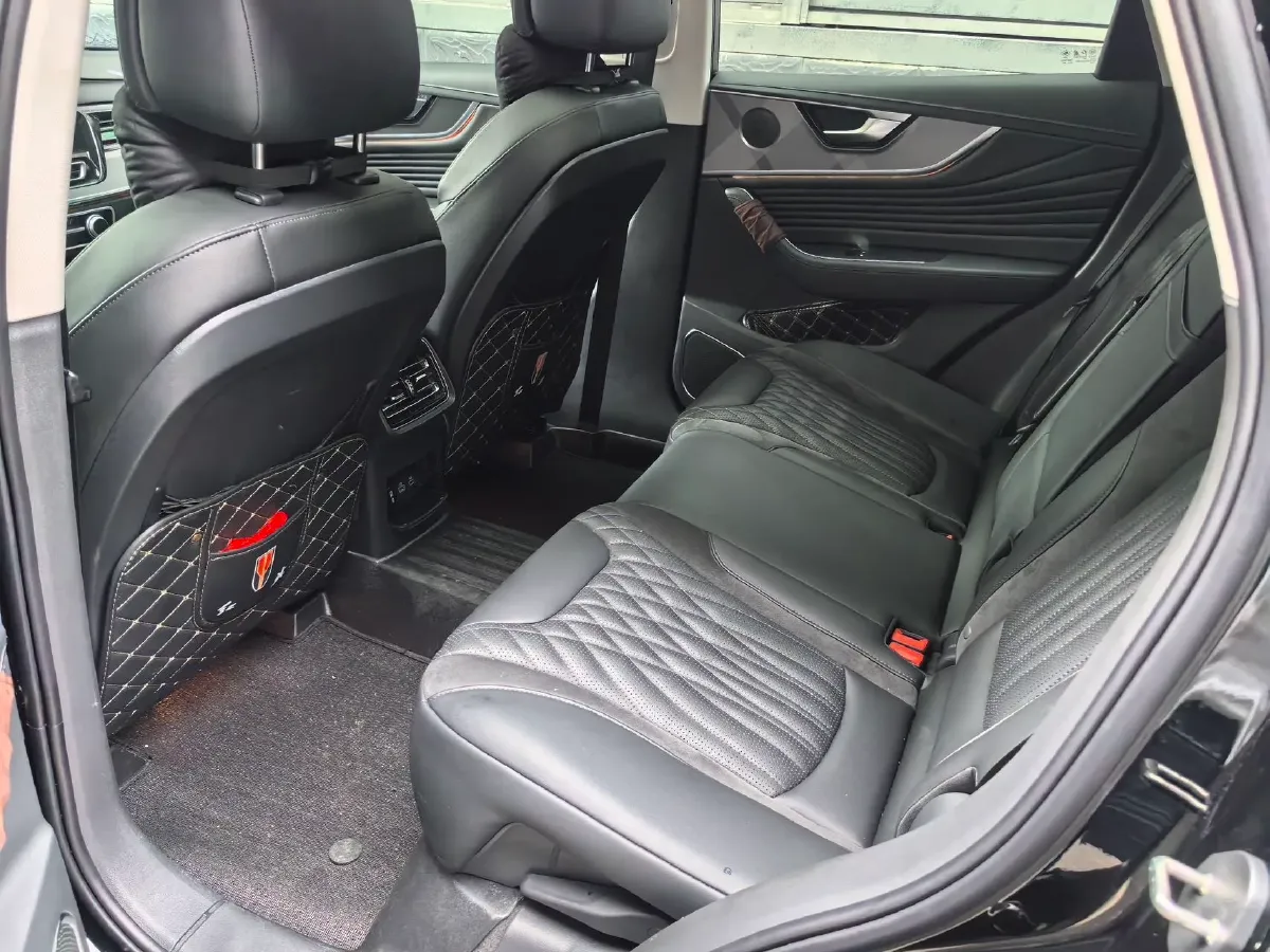 2023 HongQi HS5 2.0T 252HP L4 8AT,autocango,china used car exporter,china ev exporter,chinese used car exporter,chinese used ev exporter