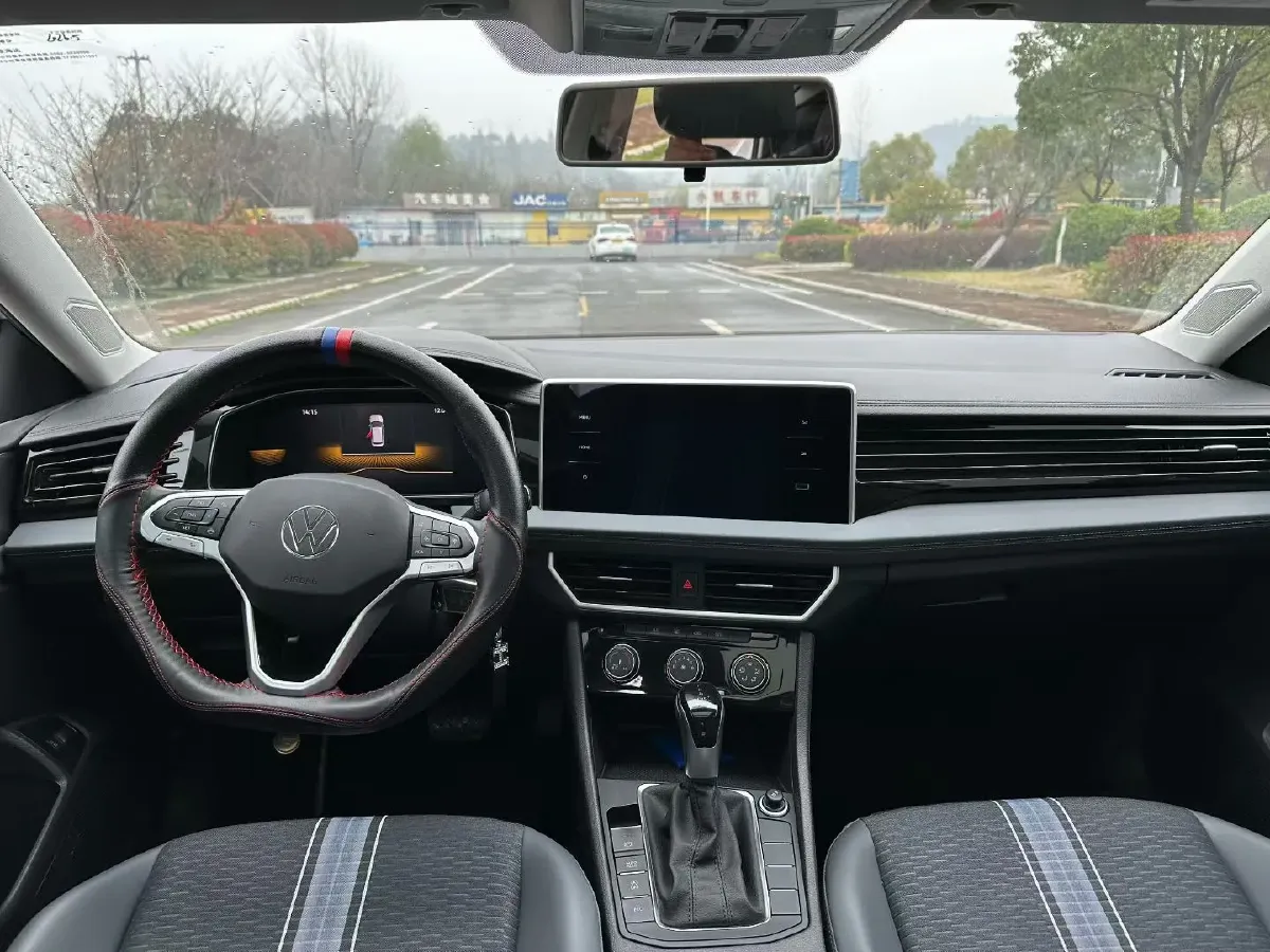 2023 Volkswagen Sagitar 1.2T 116HP L4 7DCT,autocango,china used car exporter,china ev exporter,chinese used car exporter,chinese used ev exporter