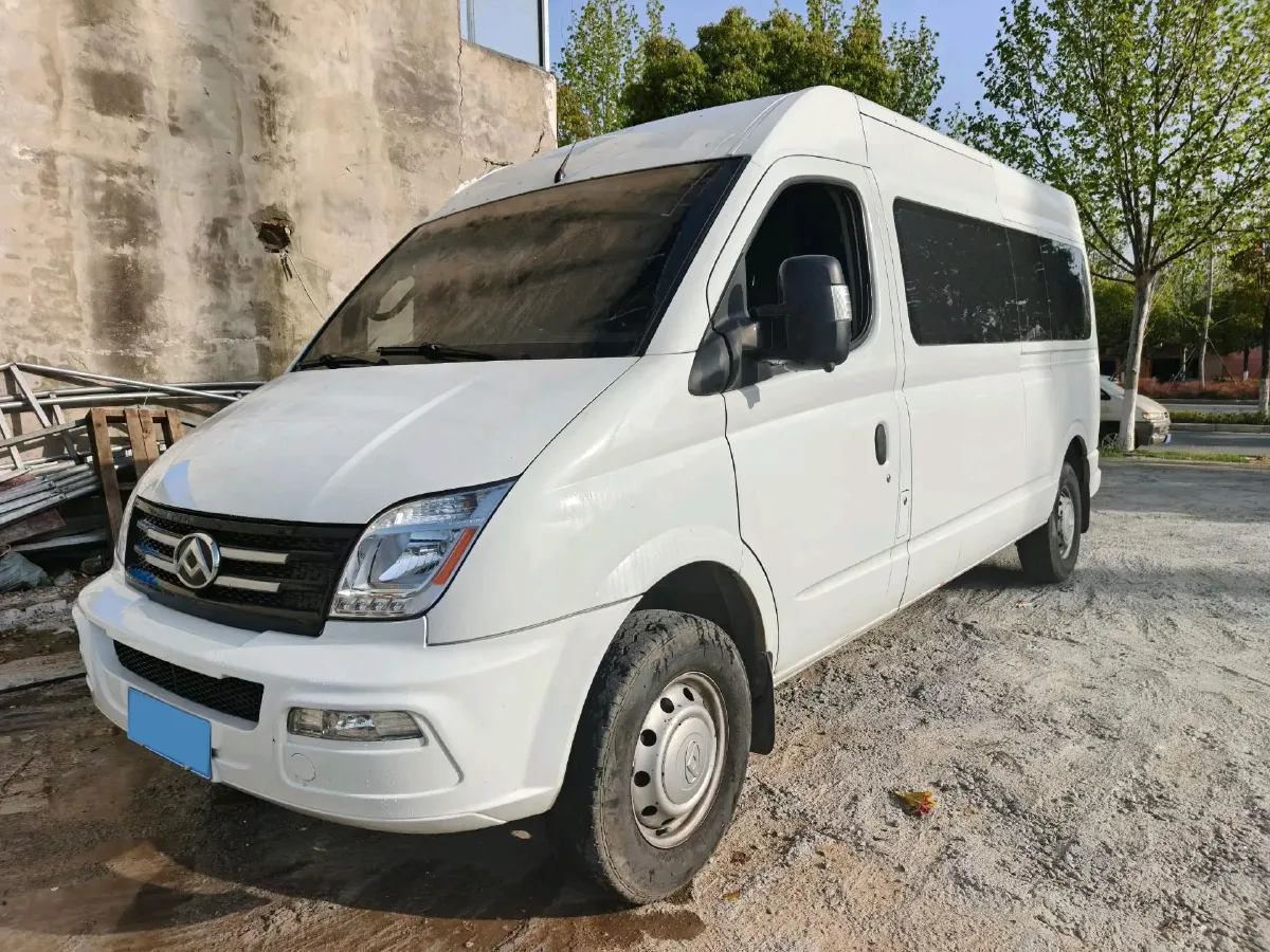 2021 MAXUS XinTu V80 2.0T 127HP L4 6MT,autocango,china used car exporter,china ev exporter,chinese used car exporter,chinese used ev exporter