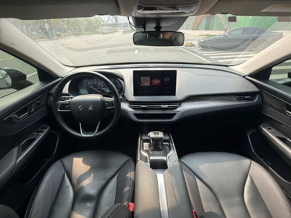 2023 HongQi E-QM5 BEV 54KWH,autocango,china used car exporter,china ev exporter,chinese used car exporter,chinese used ev exporter