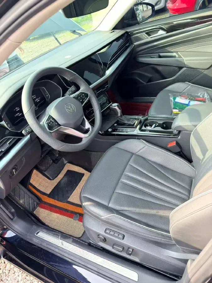 2024 Volkswagen Passat 2.0T 220HP L4 7DCT,autocango,china used car exporter,china ev exporter,chinese used car exporter,chinese used ev exporter