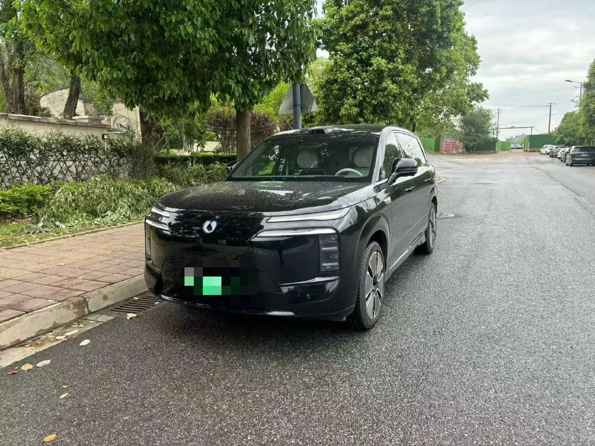 2025 Denza DenzaN8L 2.0T 207HP L4 E-CVT PHEV,autocango,china used car exporter,china ev exporter,chinese used car exporter,chinese used ev exporter