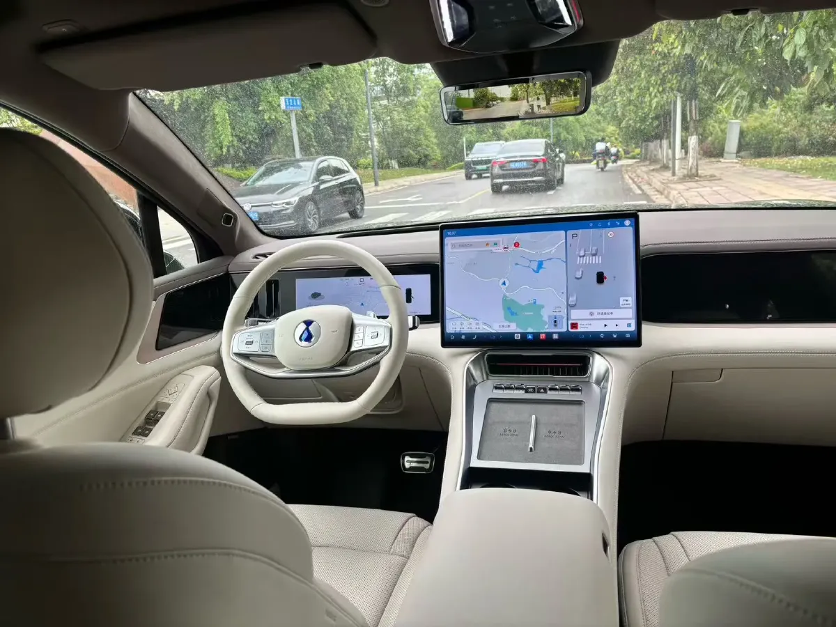 2025 Denza DenzaN8L 2.0T 207HP L4 E-CVT PHEV,autocango,china used car exporter,china ev exporter,chinese used car exporter,chinese used ev exporter