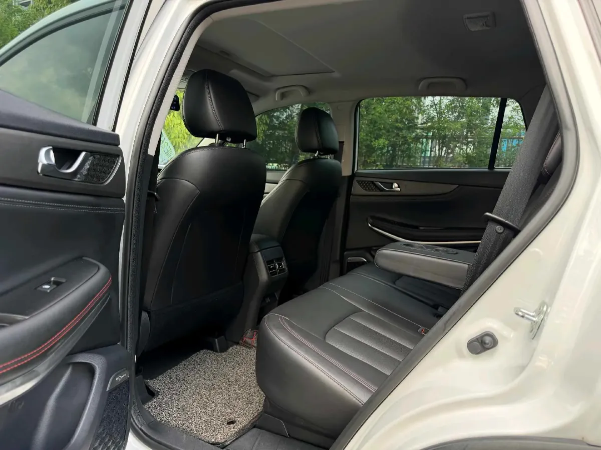 2022 ChangAn CS75 1.5T 180HP L4 7DCT,autocango,china used car exporter,china ev exporter,chinese used car exporter,chinese used ev exporter