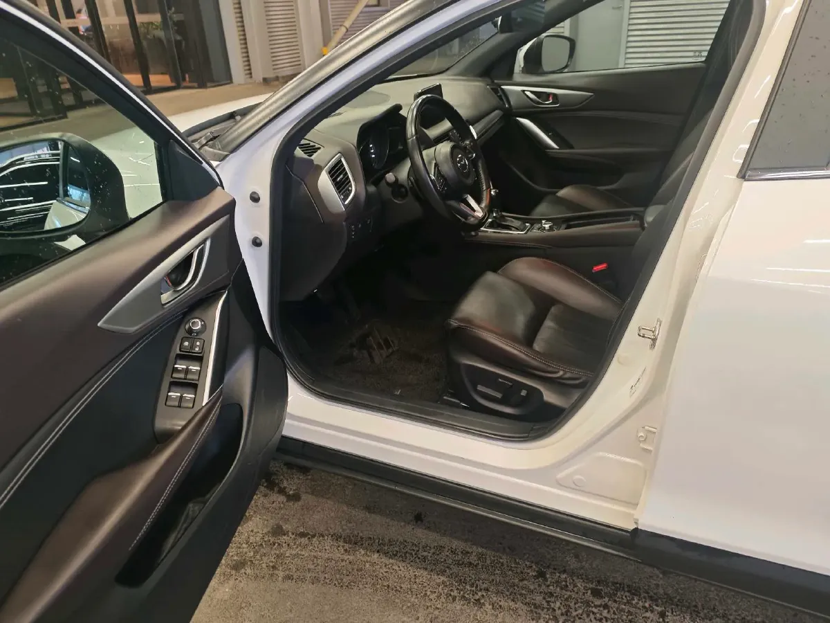 2018 Mazda CX-4 2.5L 192HP L4 6AT,autocango,china used car exporter,china ev exporter,chinese used car exporter,chinese used ev exporter