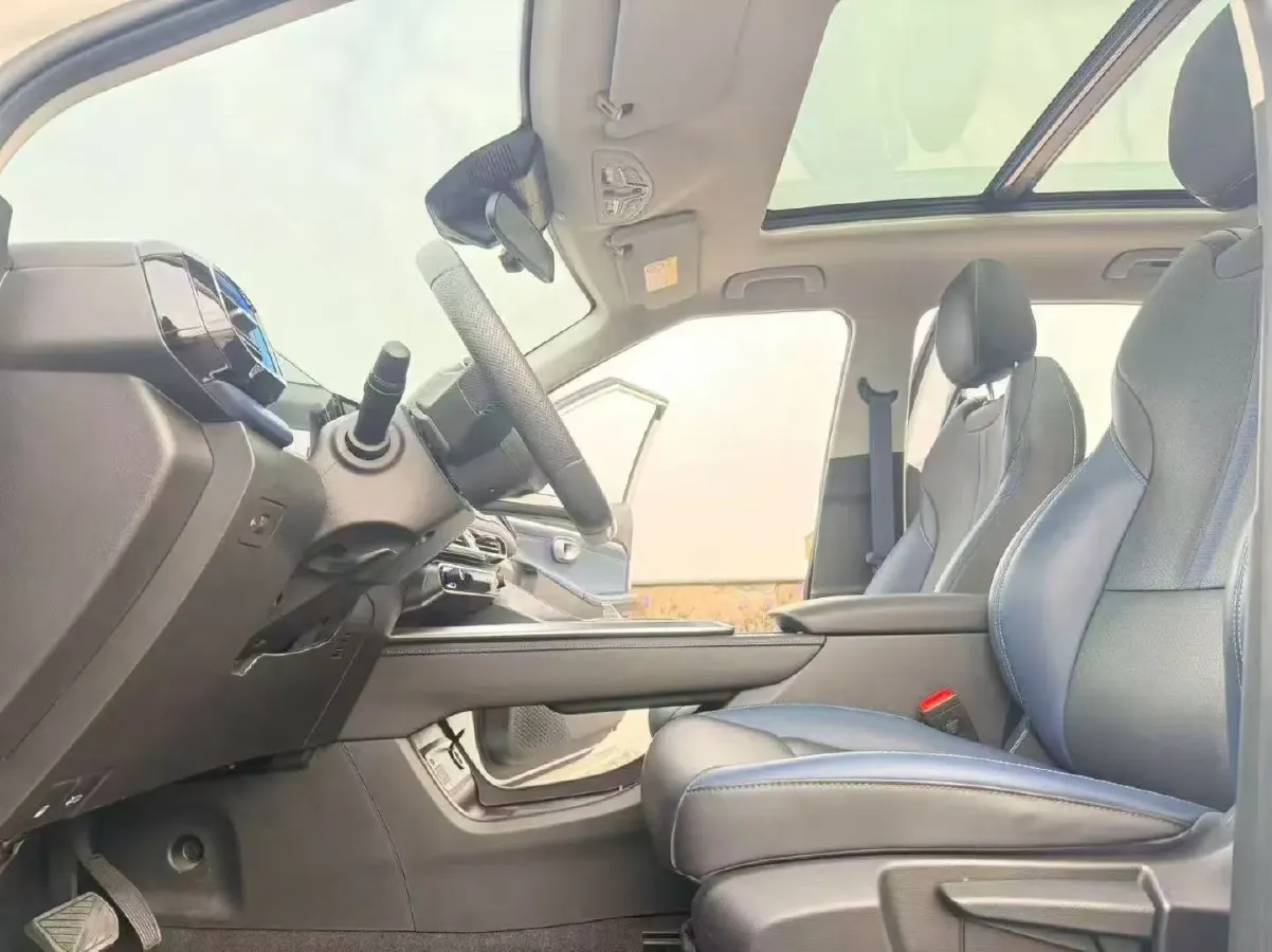 2023 GAC Trumpchi GS3 1.5T 177HP L4 7DCT,autocango,china used car exporter,china ev exporter,chinese used car exporter,chinese used ev exporter