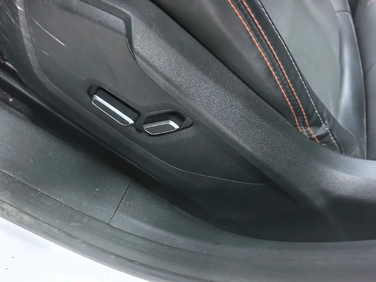 2023 Geely Azkarra 1.5T 181HP L4 7DCT,autocango,china used car exporter,china ev exporter,chinese used car exporter,chinese used ev exporter