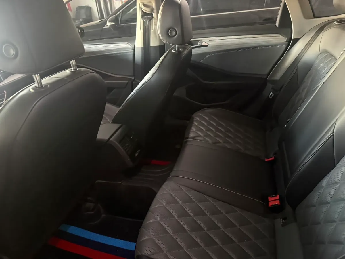 2022 Volkswagen Sagitar 1.2T 116HP L4 7DCT,autocango,china used car exporter,china ev exporter,chinese used car exporter,chinese used ev exporter