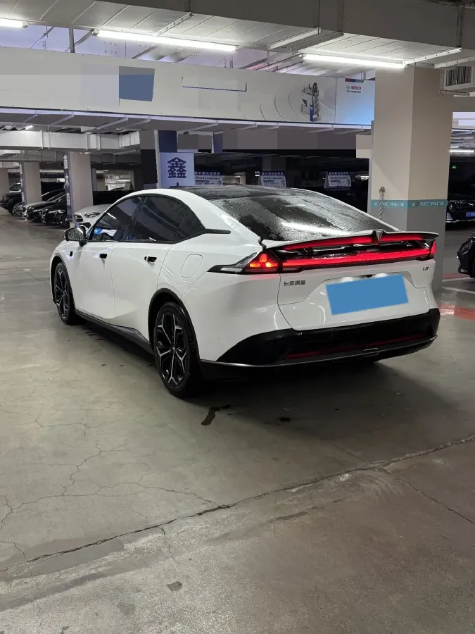 2025 Deepal L07 1.5L 98HP L4 REEV 35.07KWH,autocango,china used car exporter,china ev exporter,chinese used car exporter,chinese used ev exporter
