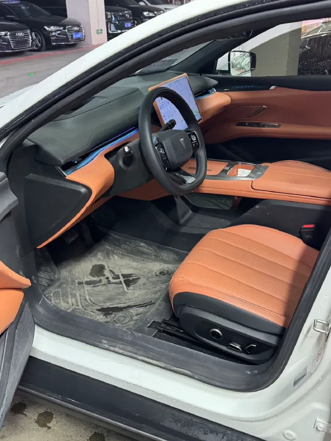 2025 Deepal L07 1.5L 98HP L4 REEV 35.07KWH,autocango,china used car exporter,china ev exporter,chinese used car exporter,chinese used ev exporter