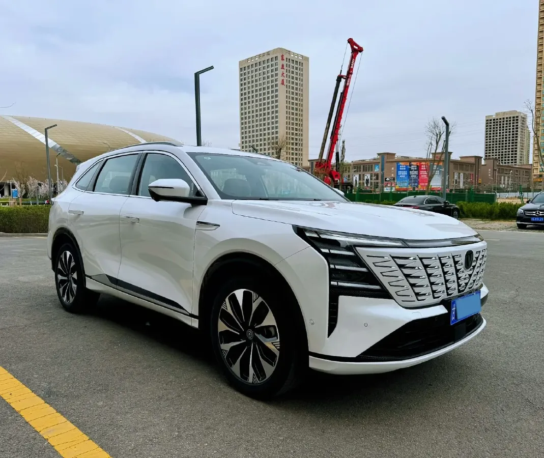 2025 ChangAn CS75 Plus 2.0T 233HP L4 8AT,autocango,china used car exporter,china ev exporter,chinese used car exporter,chinese used ev exporter