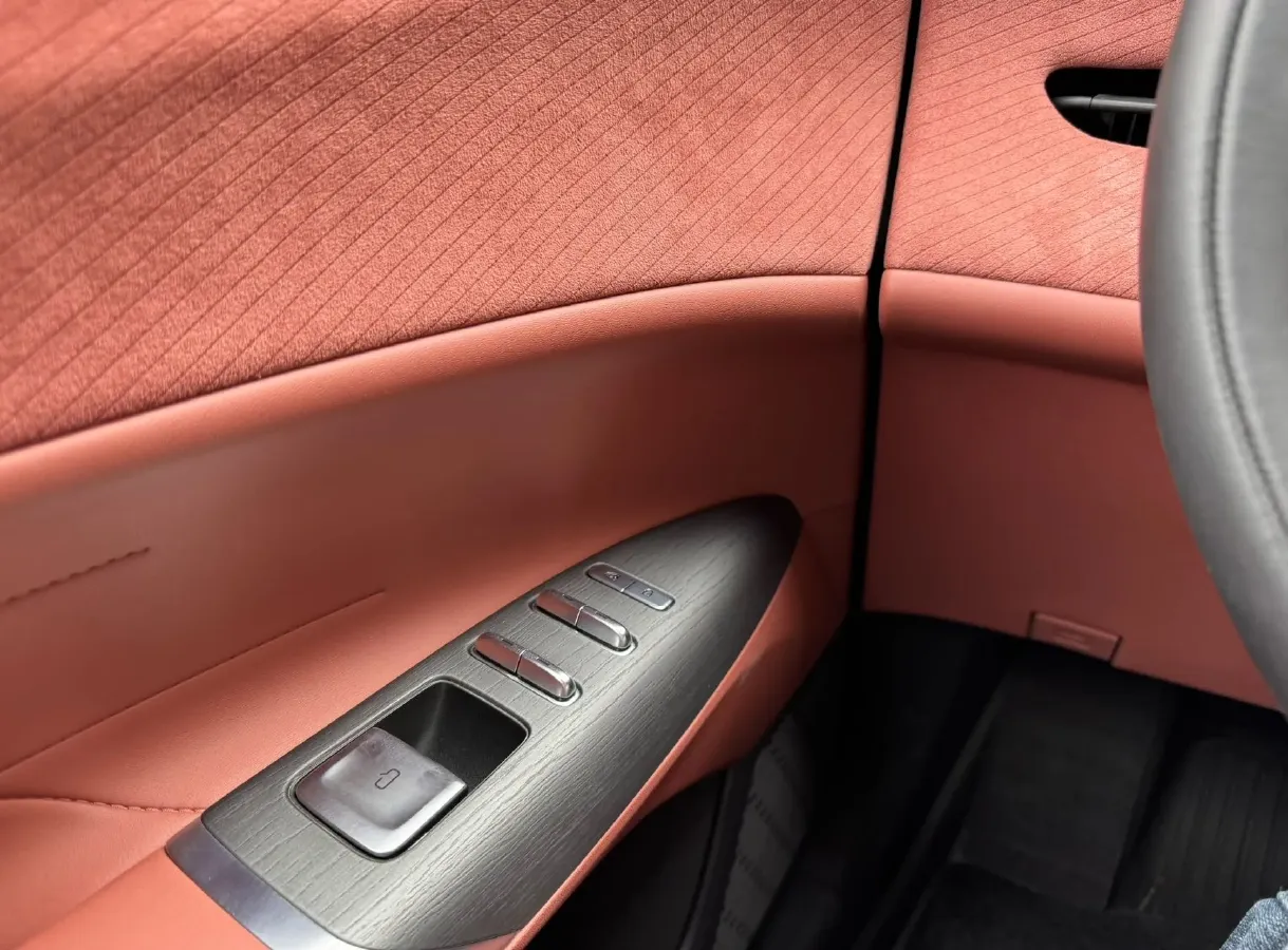 2025 ChangAn CS75 Plus 2.0T 233HP L4 8AT,autocango,china used car exporter,china ev exporter,chinese used car exporter,chinese used ev exporter