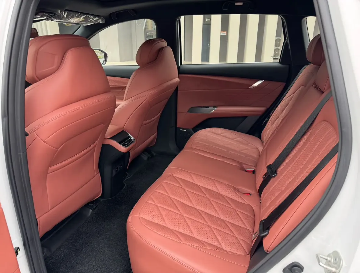 2025 ChangAn CS75 Plus 2.0T 233HP L4 8AT,autocango,china used car exporter,china ev exporter,chinese used car exporter,chinese used ev exporter