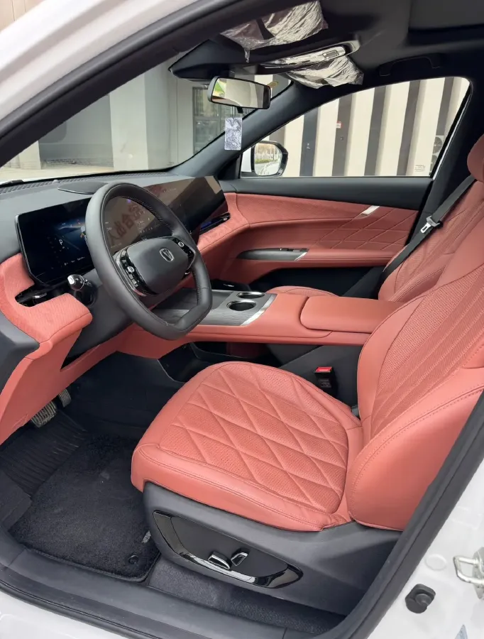 2025 ChangAn CS75 Plus 2.0T 233HP L4 8AT,autocango,china used car exporter,china ev exporter,chinese used car exporter,chinese used ev exporter