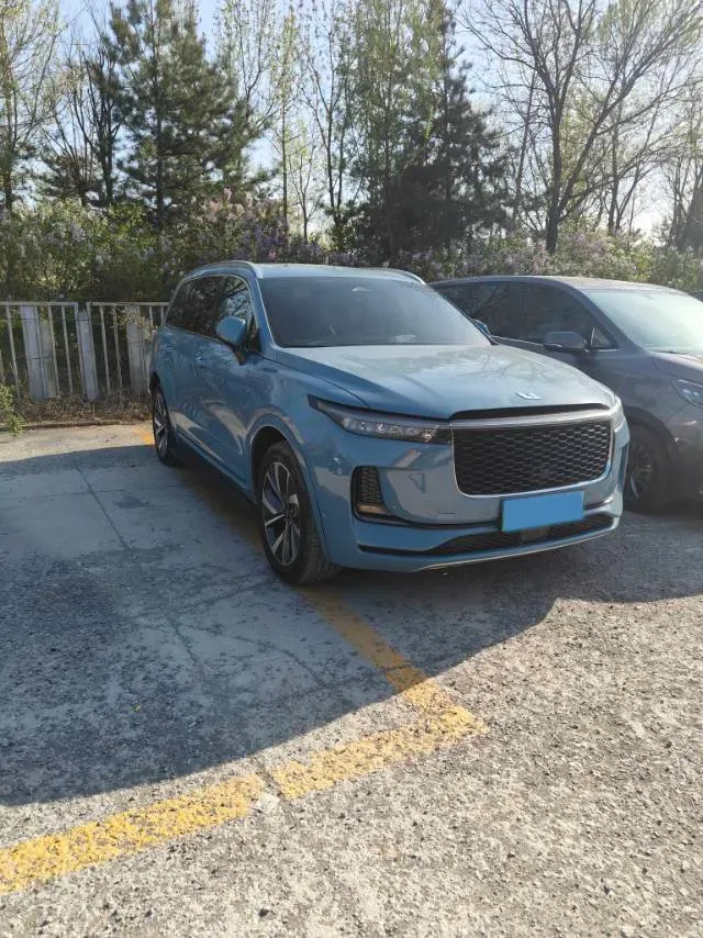 2021 Li ONE Range Extended 131HP REEV 40.5KWH,autocango,china used car exporter,china ev exporter,chinese used car exporter,chinese used ev exporter