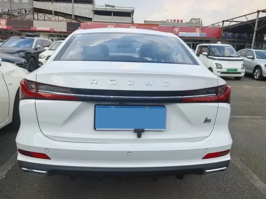 2023 Roewe i5 1.5L 129HP L4 CVT,autocango,china used car exporter,china ev exporter,chinese used car exporter,chinese used ev exporter