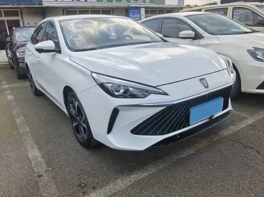 2023 Roewe i5 1.5L 129HP L4 CVT,autocango,china used car exporter,china ev exporter,chinese used car exporter,chinese used ev exporter