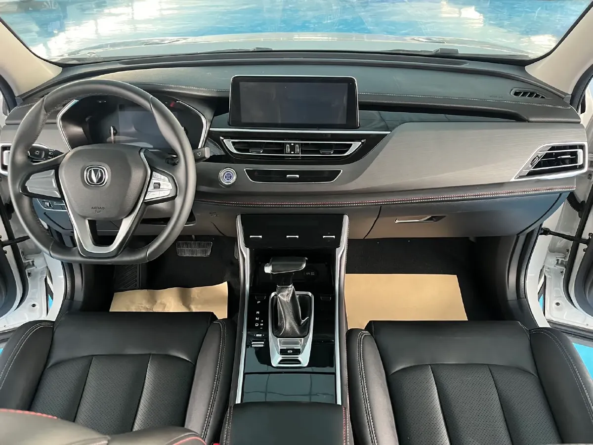 2022 ChangAn CS75 1.5T 180HP L4 7DCT,autocango,china used car exporter,china ev exporter,chinese used car exporter,chinese used ev exporter