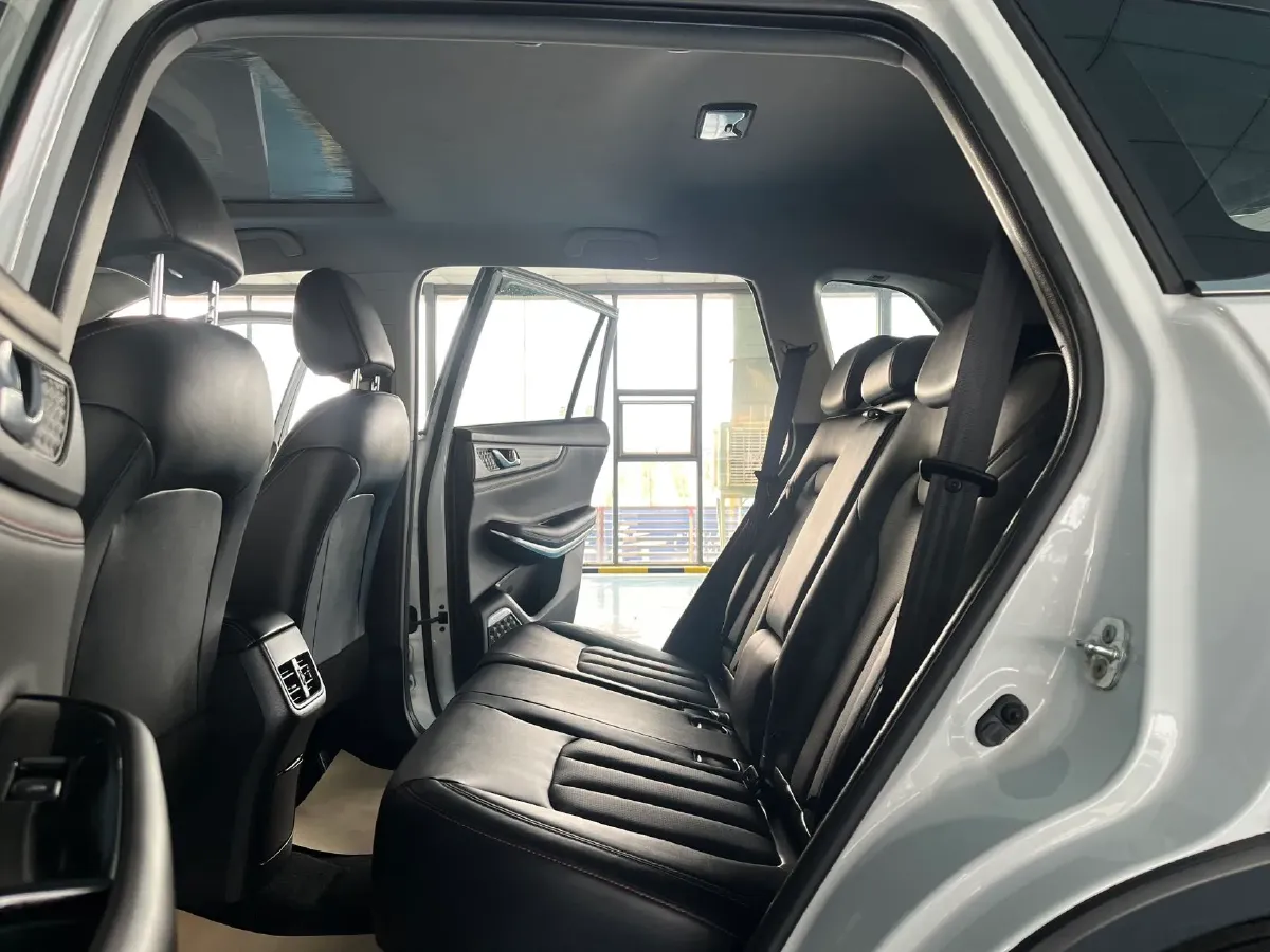 2022 ChangAn CS75 1.5T 180HP L4 7DCT,autocango,china used car exporter,china ev exporter,chinese used car exporter,chinese used ev exporter