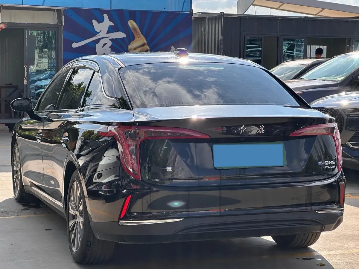 2024 HongQi E-QM5 BEV 72KWH,autocango,china used car exporter,china ev exporter,chinese used car exporter,chinese used ev exporter