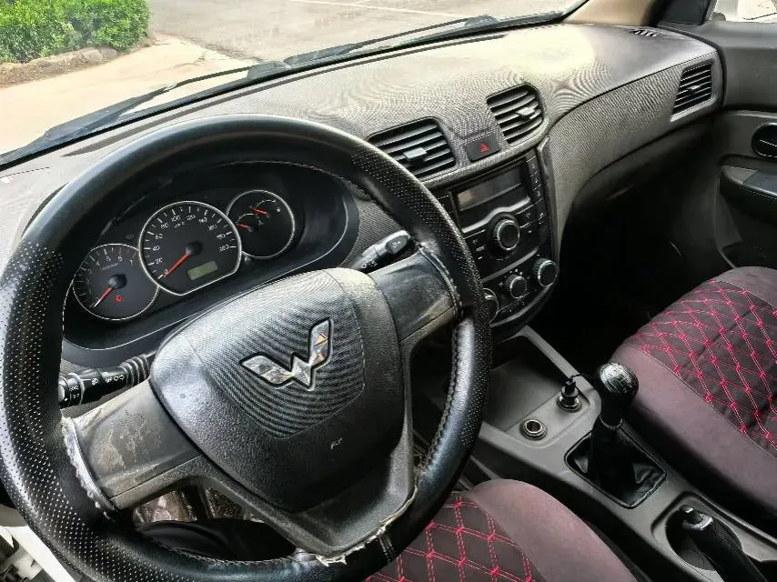 2016 WuLing HongGuang 1.5L 112HP L4 5MT,autocango,china used car exporter,china ev exporter,chinese used car exporter,chinese used ev exporter